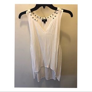 High-low White v-neck summer tank w/ metal detail